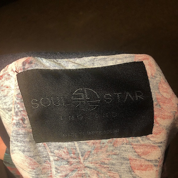 A multi-color shirt, from the brand Soul Star England. - Picture 3 of 3